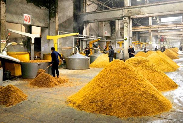 四川32年老酒厂的白酒卖爆了，却遭频繁退货，厂家哭笑不得 真没掺水